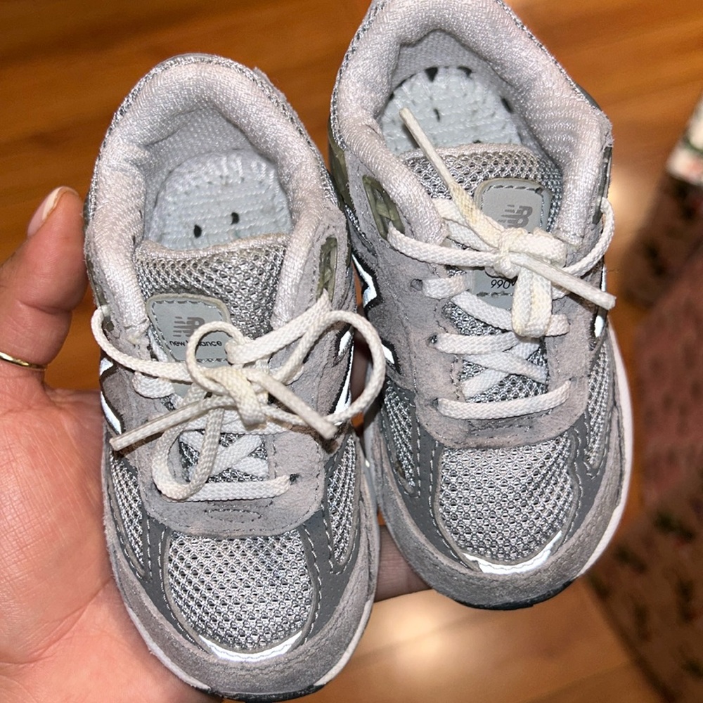 New balance 990 v5